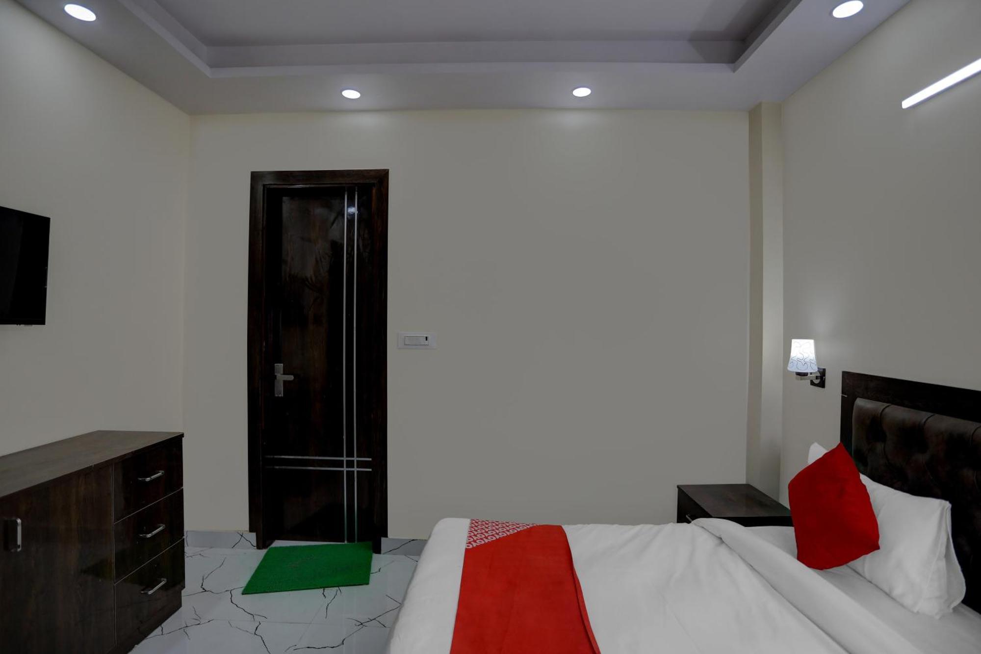 Hotel O Diamond Inn New Delhi Exterior foto